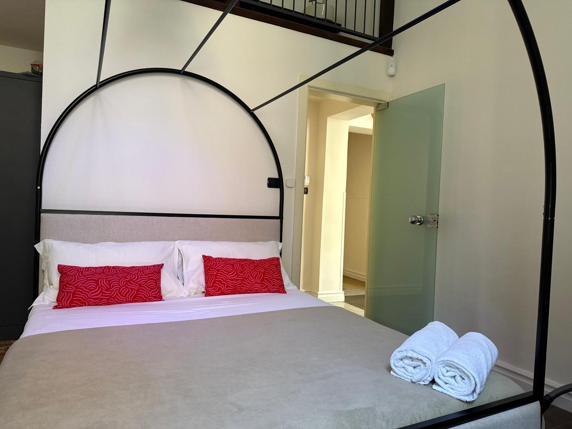 W Like Apartment On Hert Of City Center Catania Exterior photo